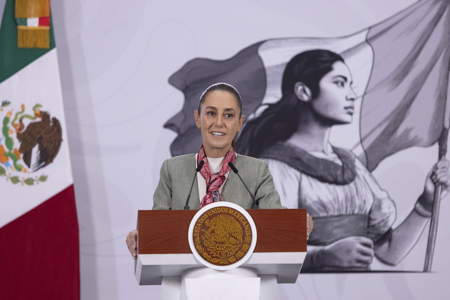 2026-04-10-Conferencia-de-prensa-matutina-Palacio-Nacional-04-CRM